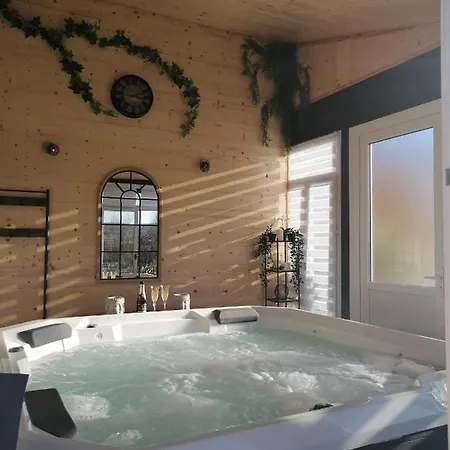 Apartment Le Du Moulin Lagardelle-sur-Leze