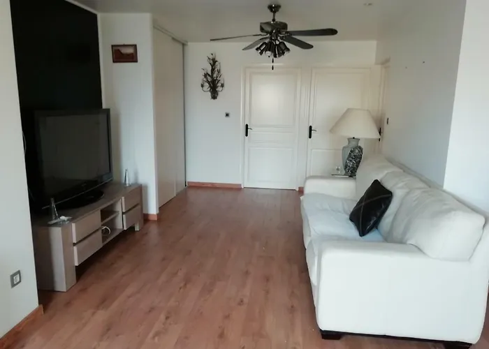 Gites Du Moulin - Le Charmant 아파트 Lagardelle-sur-Lèze